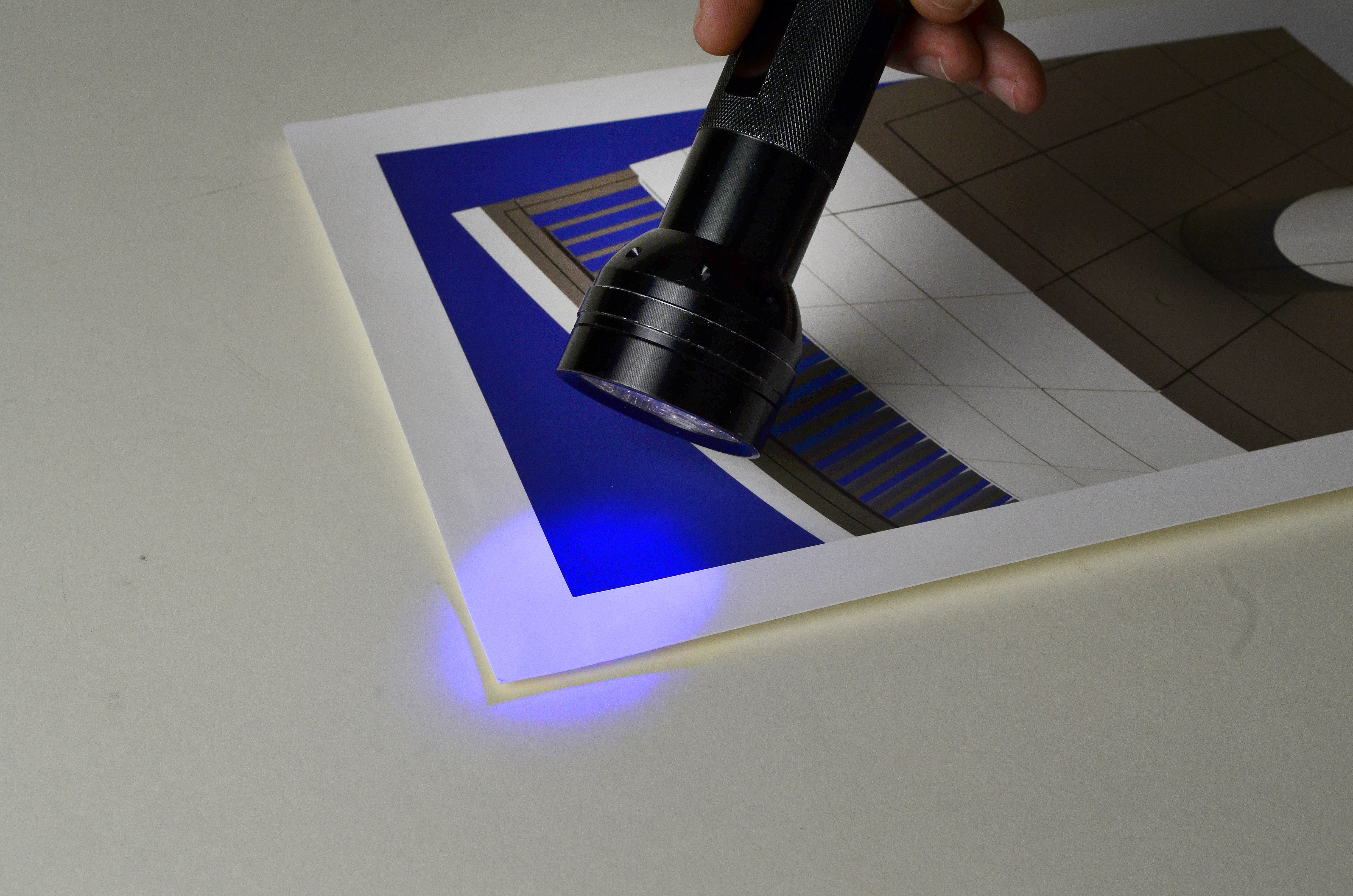 optical brighteners in prints